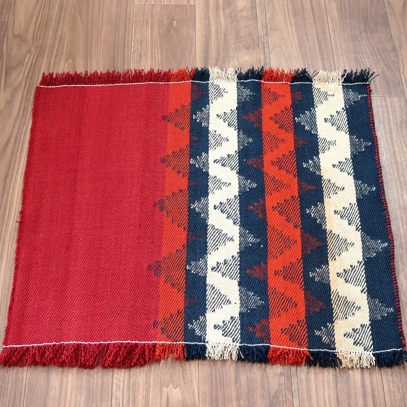 オールドジャジム（テント装飾用）・カシュカイ族シラーズ 60x74cm フラグメント