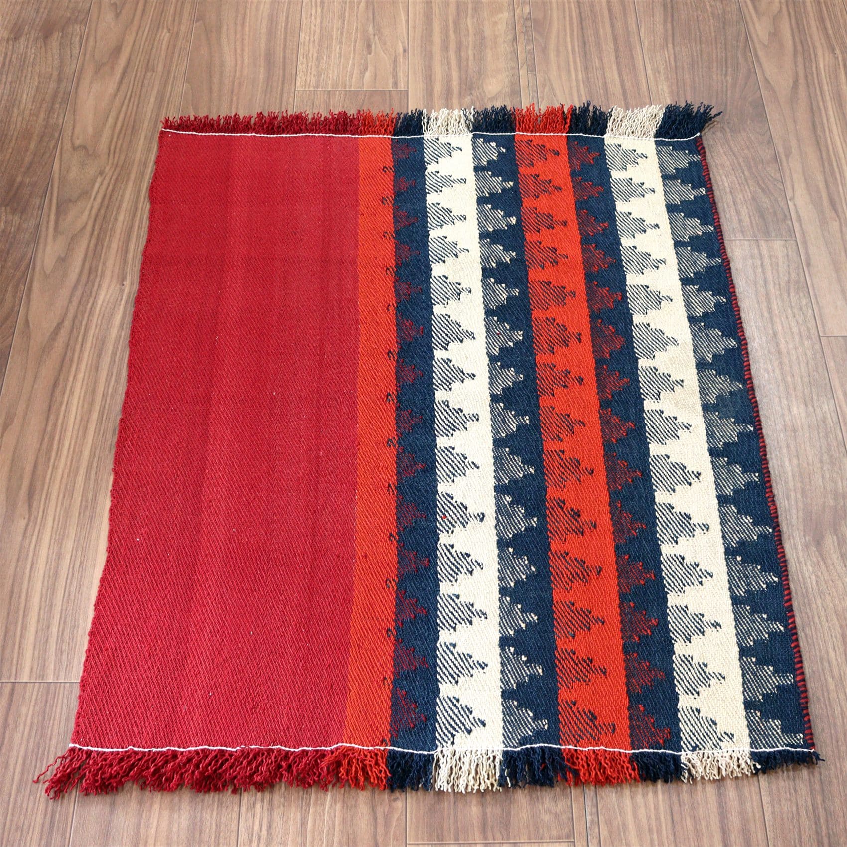 オールドジャジム（テント装飾用）・カシュカイ族シラーズ 83x70cm フラグメント