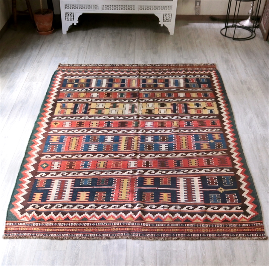 オールドキリム・イラン南部　ロリ族/カリヨラサイズ 248x173cm カラフルなクシのモチーフ