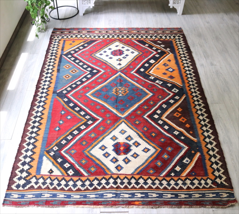 オールドキリム・ロリ族　カリヨラサイズ 233x160cm 3つのダイヤのメダリオン