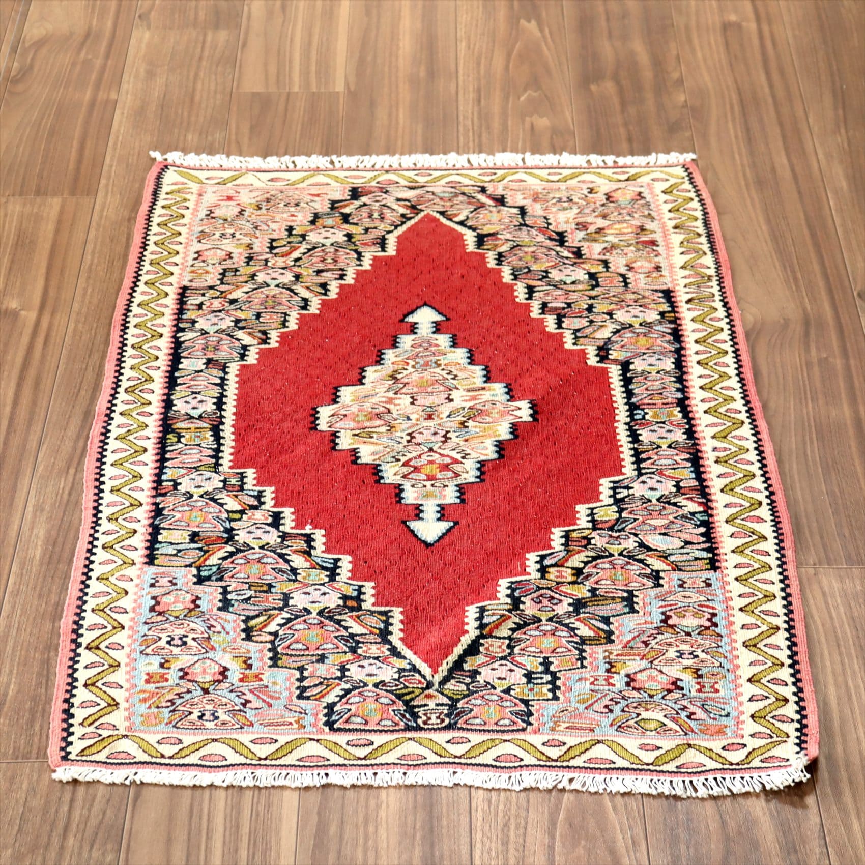 オールドキリム・セネ/ヤストゥク93×70cm 赤い六角メダリオン細かな花束モチーフ