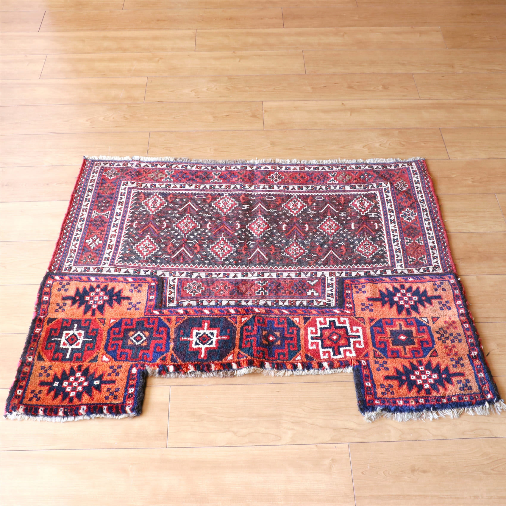 オールドキリム・バクティアリ族のキャメルバッグ 78(67)x106cm フラグメント