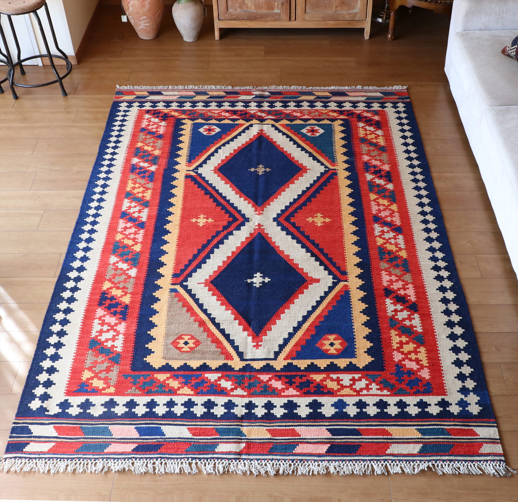 シラーズキリム・カシュカイ族の手織りキリム 233x169cm 明るいいろ使いの幾何学モチーフ