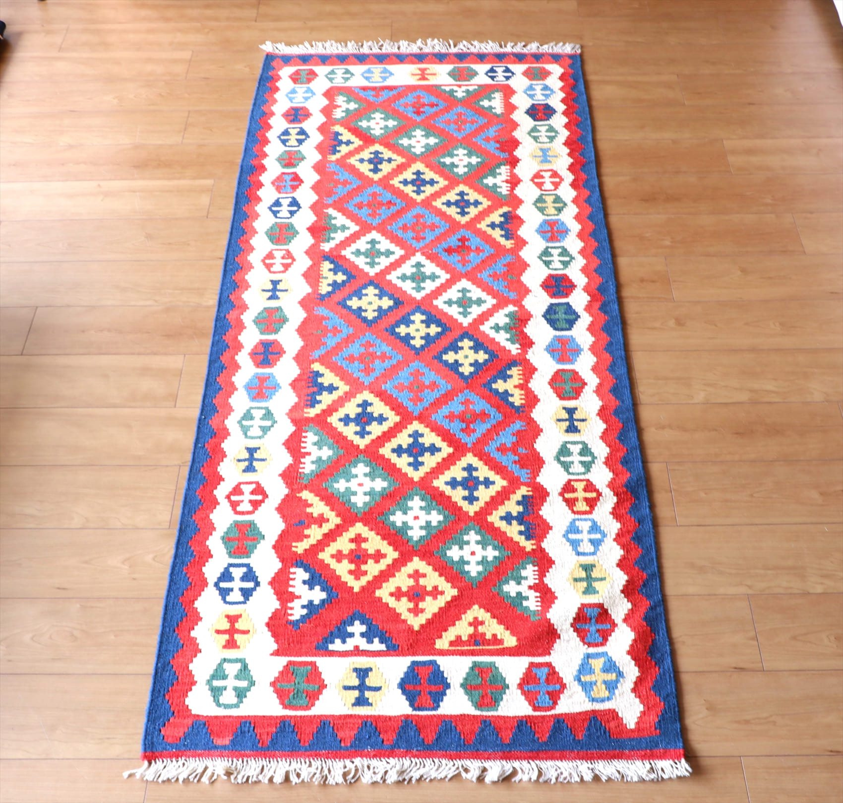 シラーズキリム・カシュカイ族の手織りキリム 200x85cm 明るいいろ使いの幾何学モチーフ