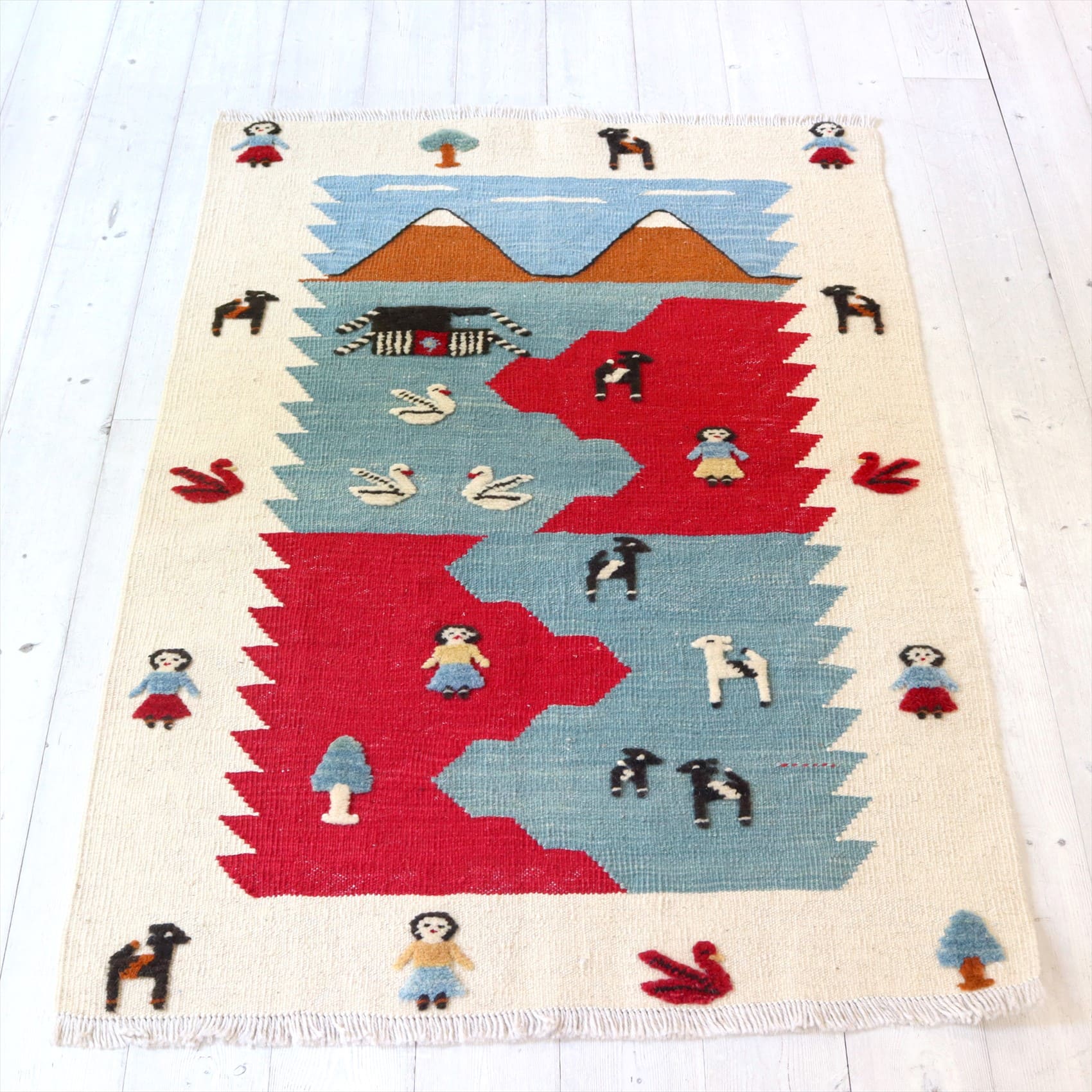 ギャッベキリム　遊牧民の織る風景のラグ110×80cm 女の子と動物