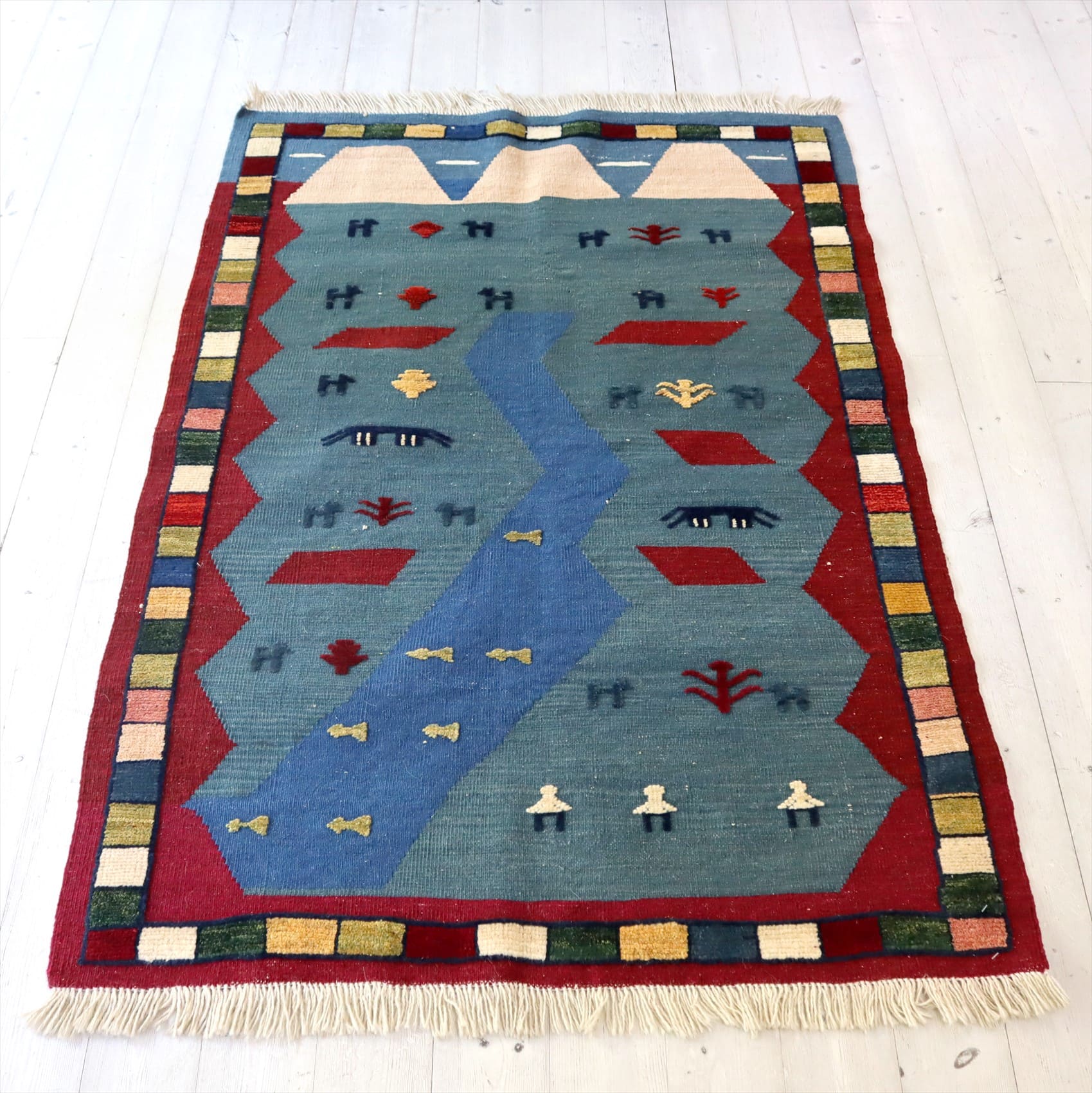 ギャッベキリム　遊牧民の織る風景のラグ146×100cm 流れる川と動物