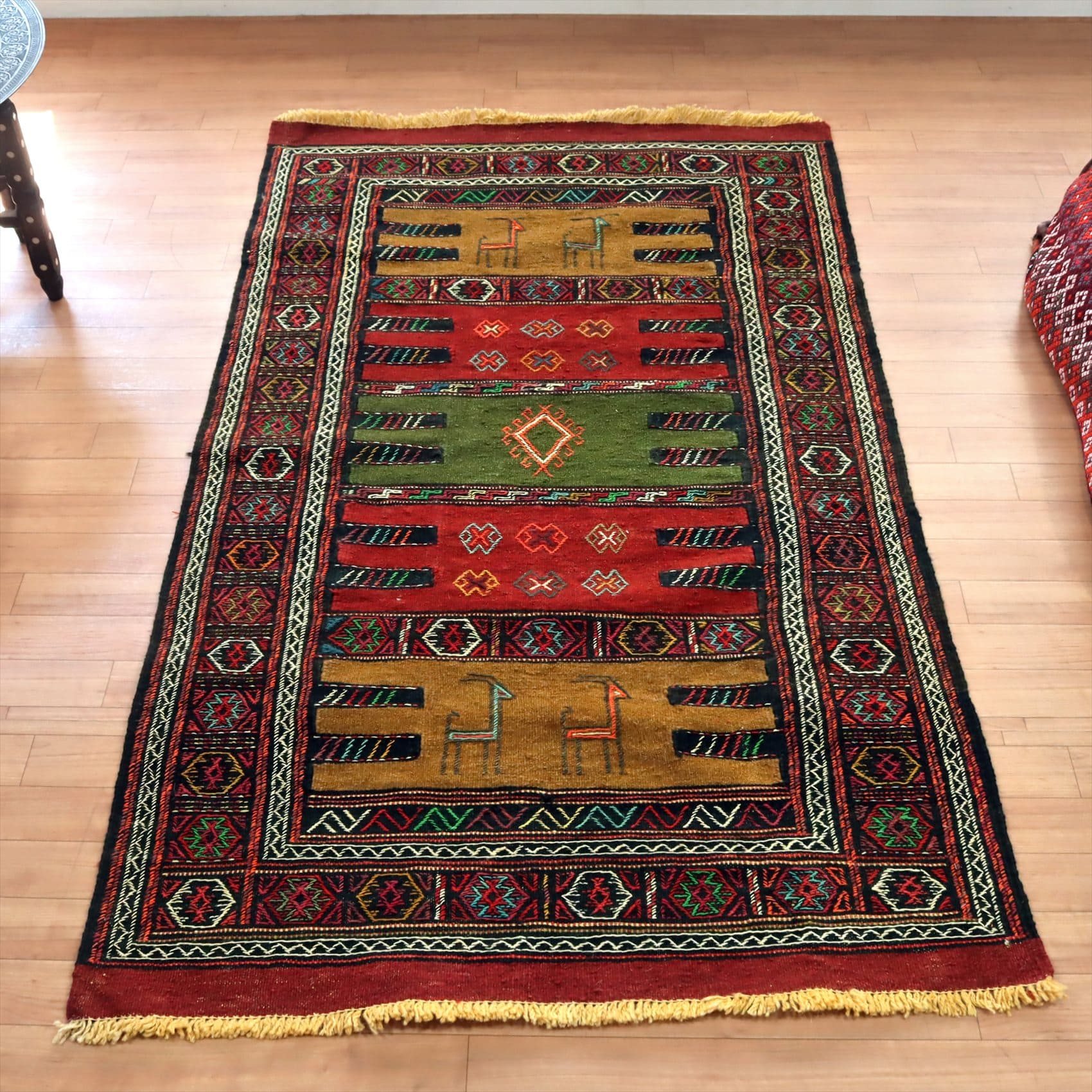 グチャン イランの手織りキリム174×101cm シカと幾何学モチーフ