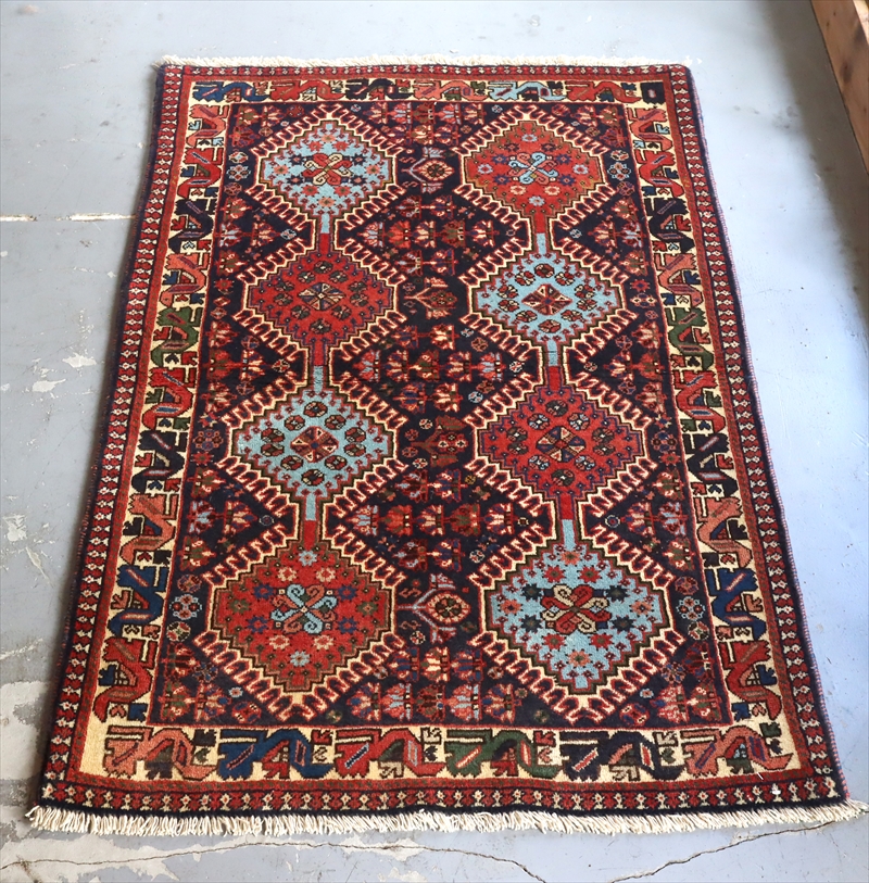 トライバルラグ・部族絨毯/イラン南部ヤラメ　Yalameh 125×84cm ８つのドラゴンモチーフ