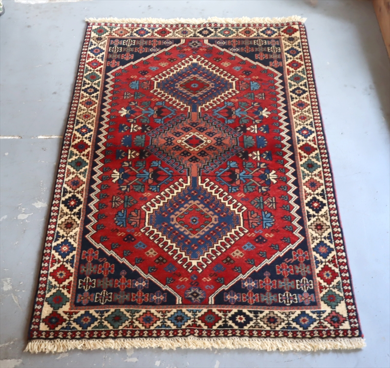 トライバルラグ・部族絨毯/イラン南部ヤラメ　Yalameh 130×81cm 明るいレッド/ネイビー 幾何学モチーフ