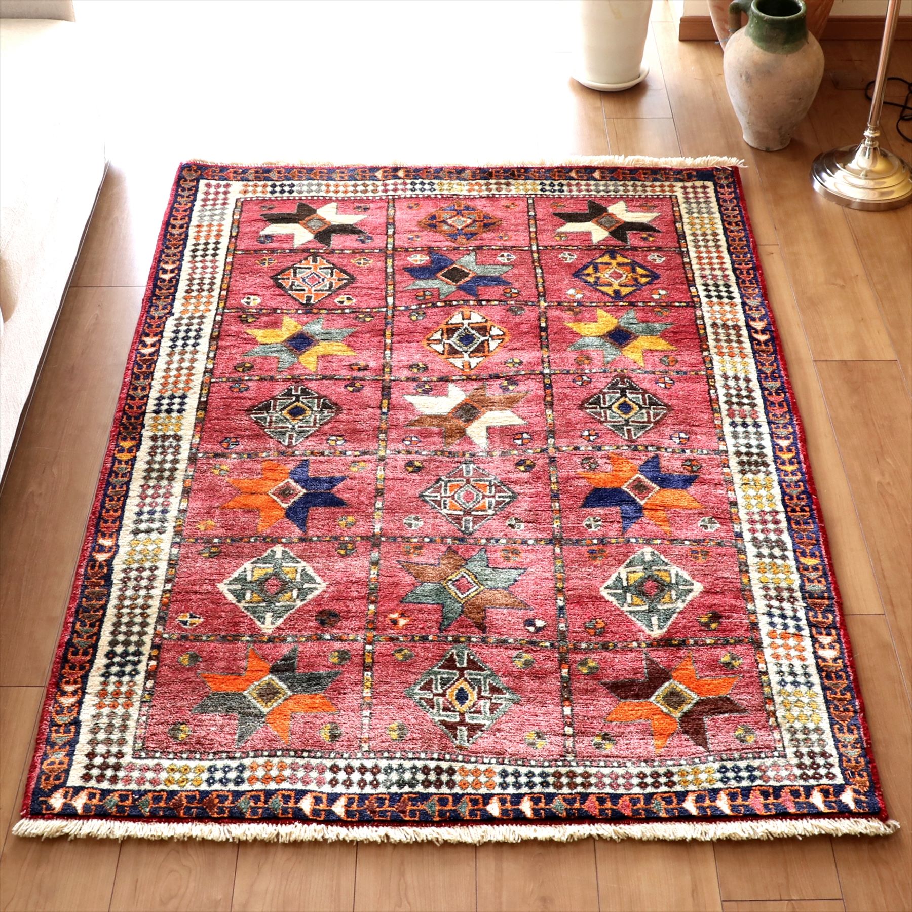 トライバルラグ・カシュカイ族150×109cm 風車のような星