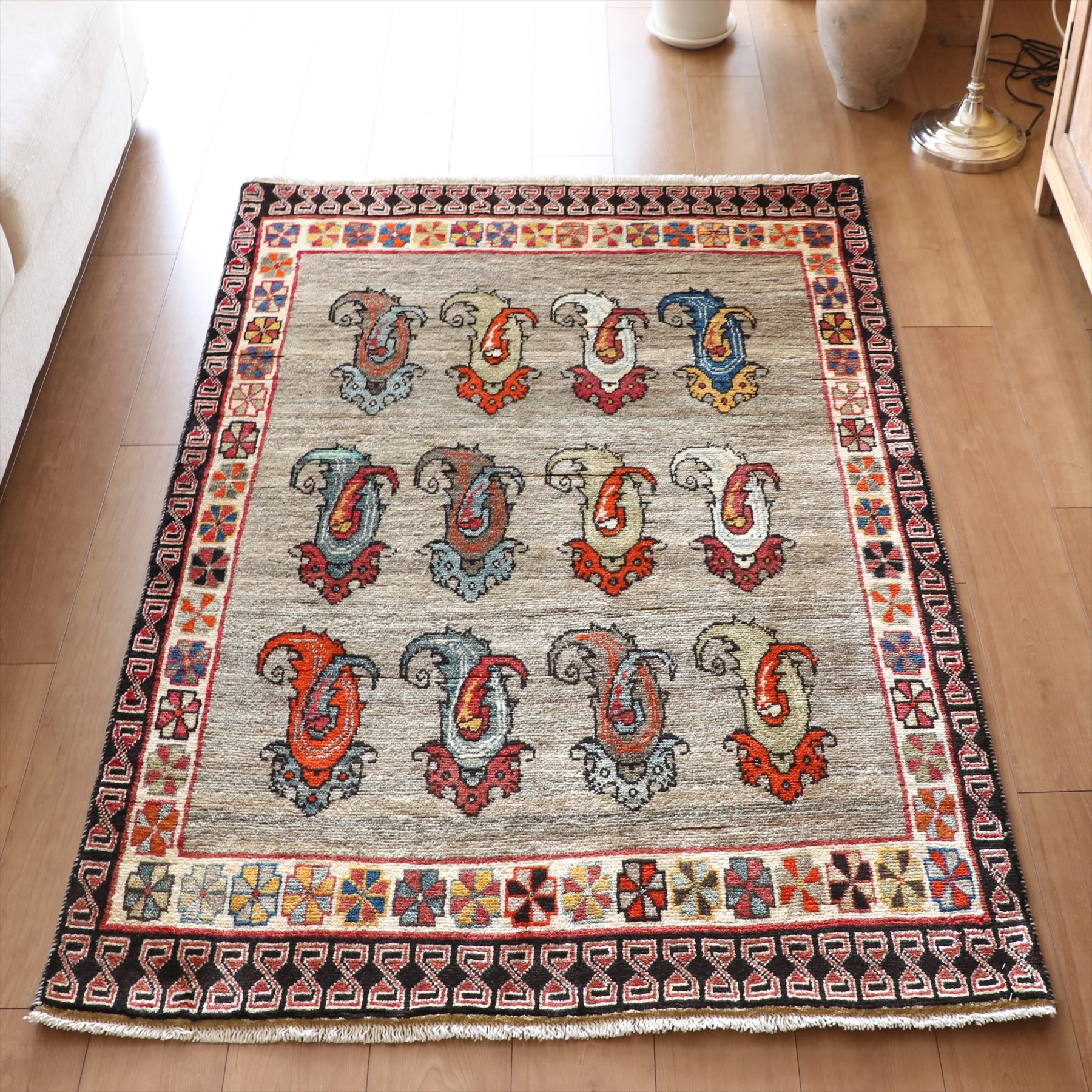 トライバルラグ・カシュカイ族162×105cm １２のボテ(ペイズリー）