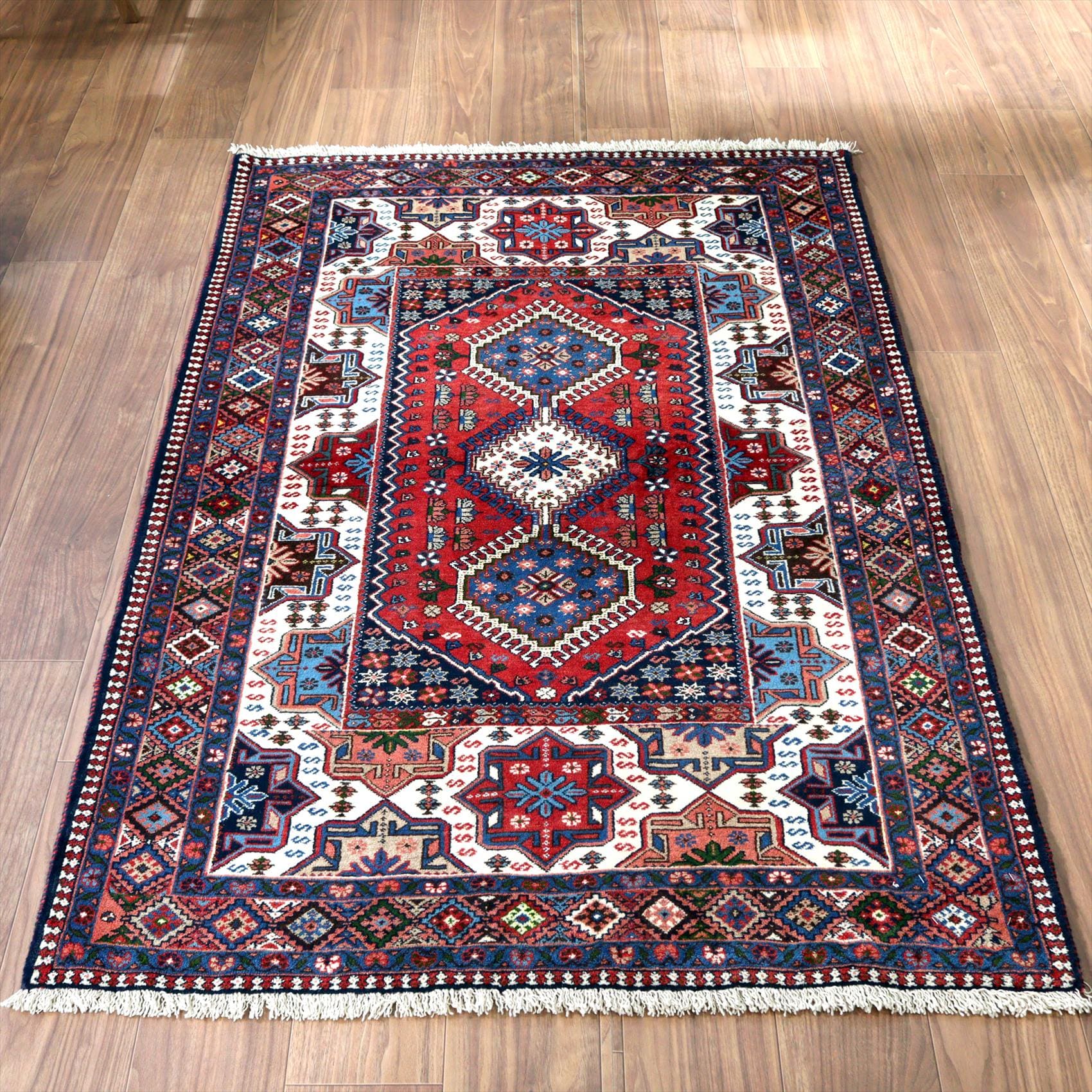 トライバルラグ・部族絨毯　イラン南部ヤラメ162×106cm ３つのドラゴンとダイヤの額縁デザイン