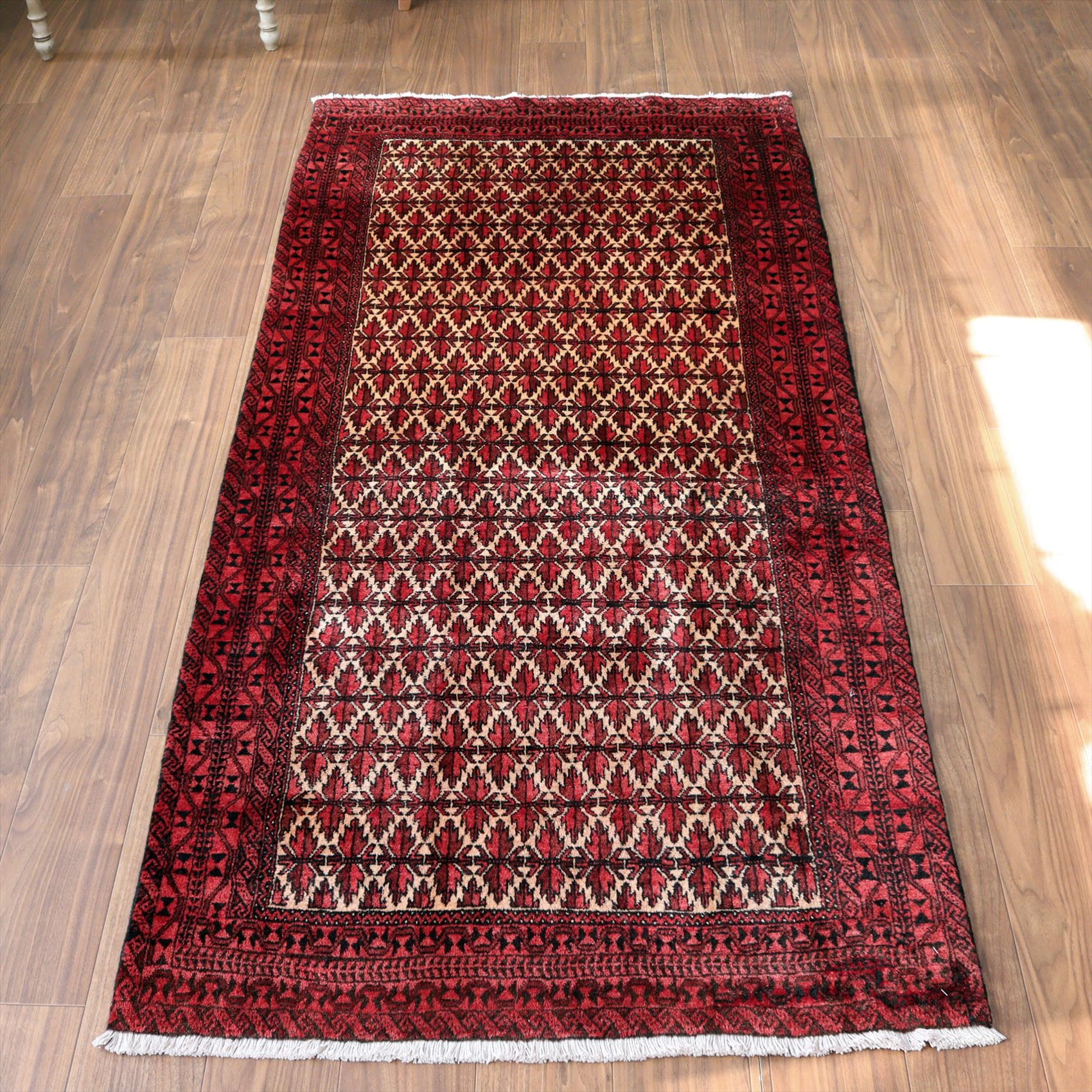 部族絨毯　トライバルラグ209×102cm 連続する幾何学模様　バルーチ