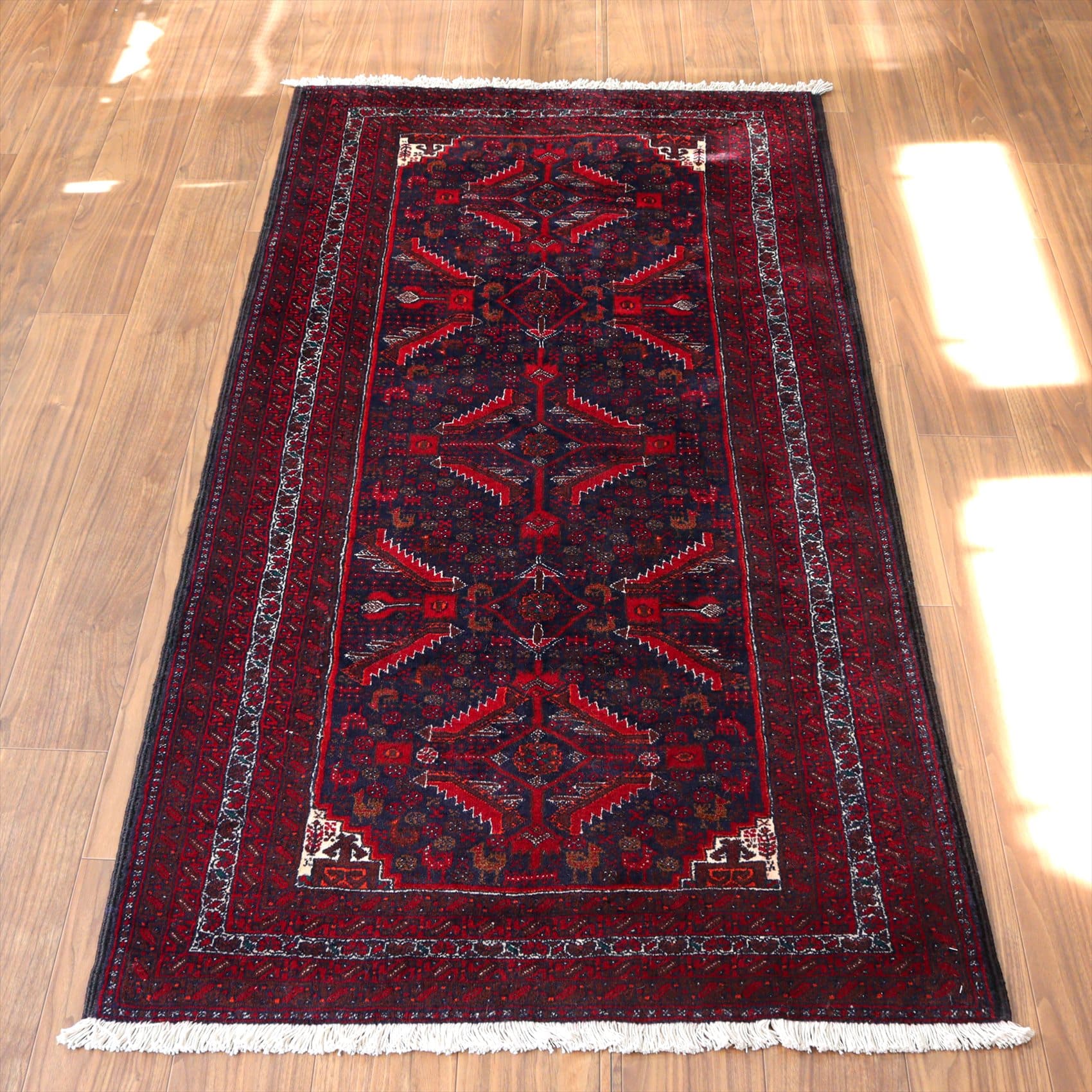 部族絨毯　トライバルラグ191×101cm ３つのメダリオン　バルーチ