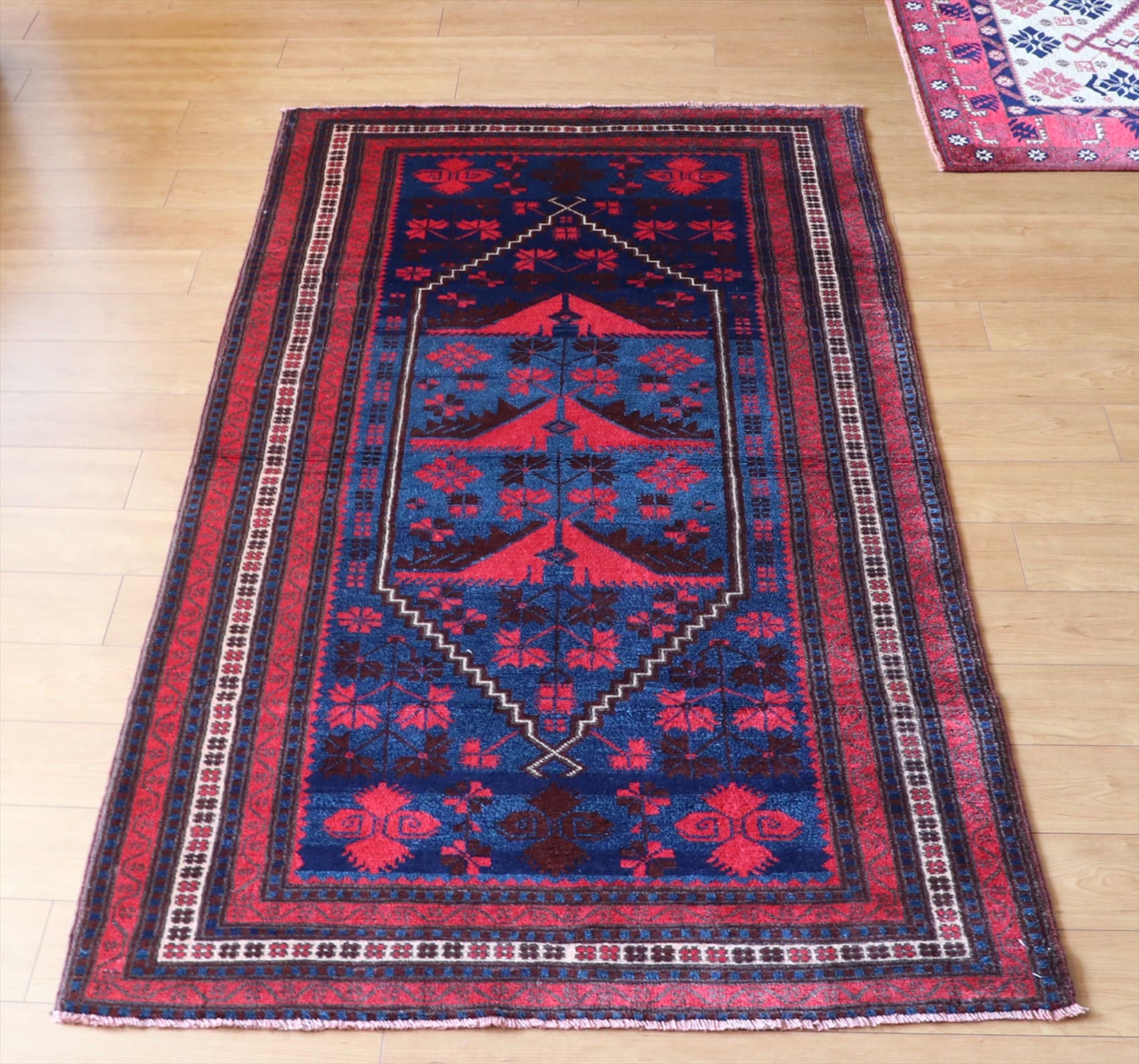 トルコじゅうたん エリアラグ ヤージベディル212×113cm ネイビー＆レッド