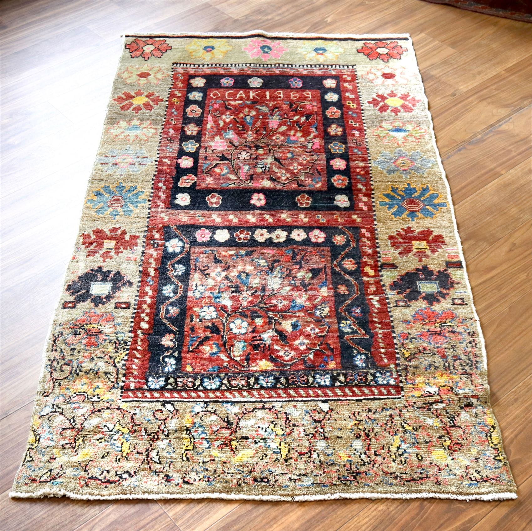 ヴィンテージラグ　1969年　トルコ　カッパドキア162×93cm ２つのサンドゥック