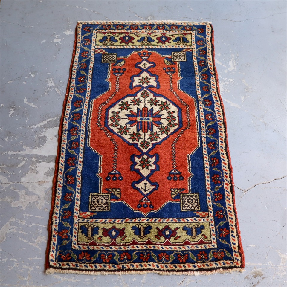 トルコ絨毯　トライバルラグ　ヤストゥク101×52cm インジェス, ギュネイ