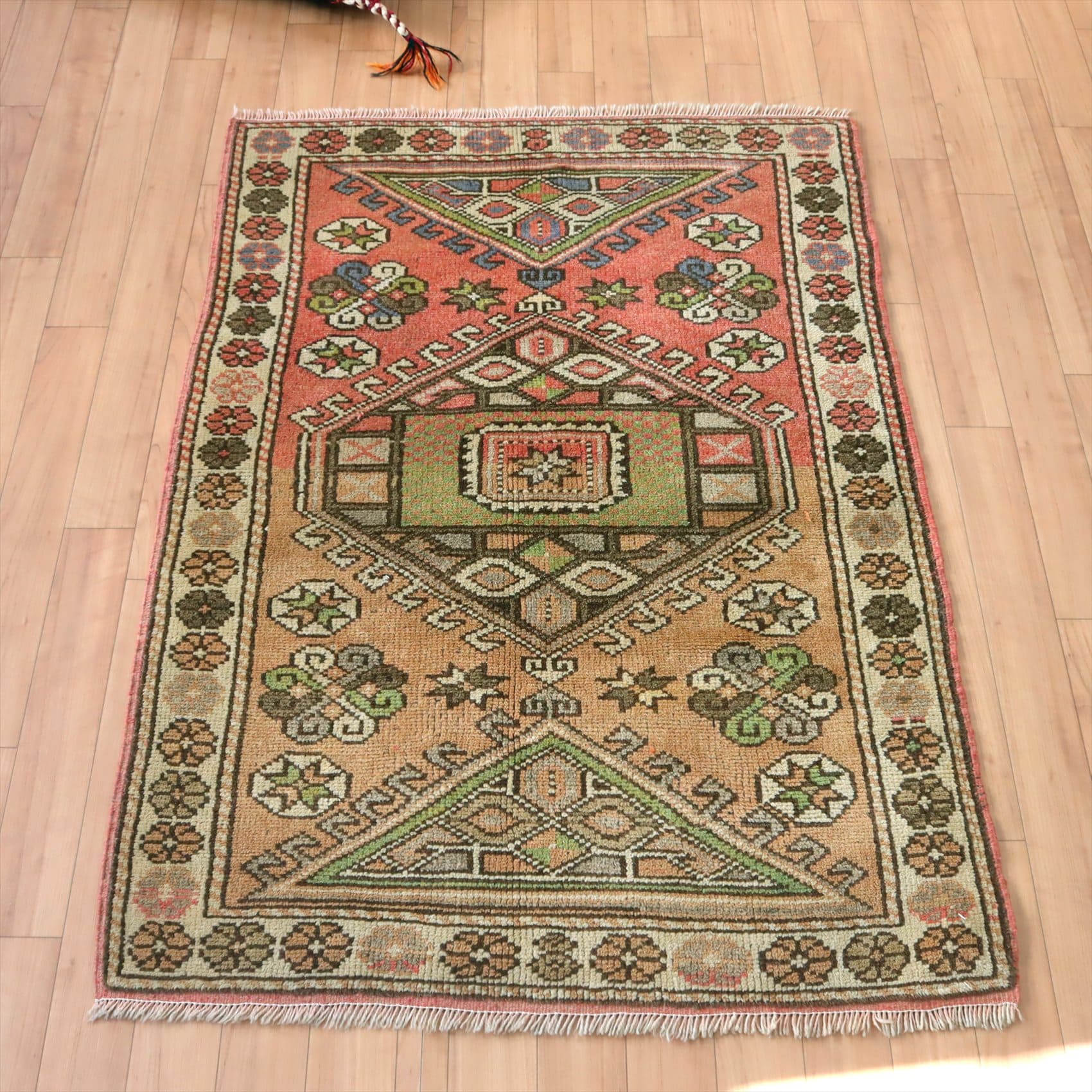 トルコ絨毯 オールドカーペット119×80cm 星のモチーフ