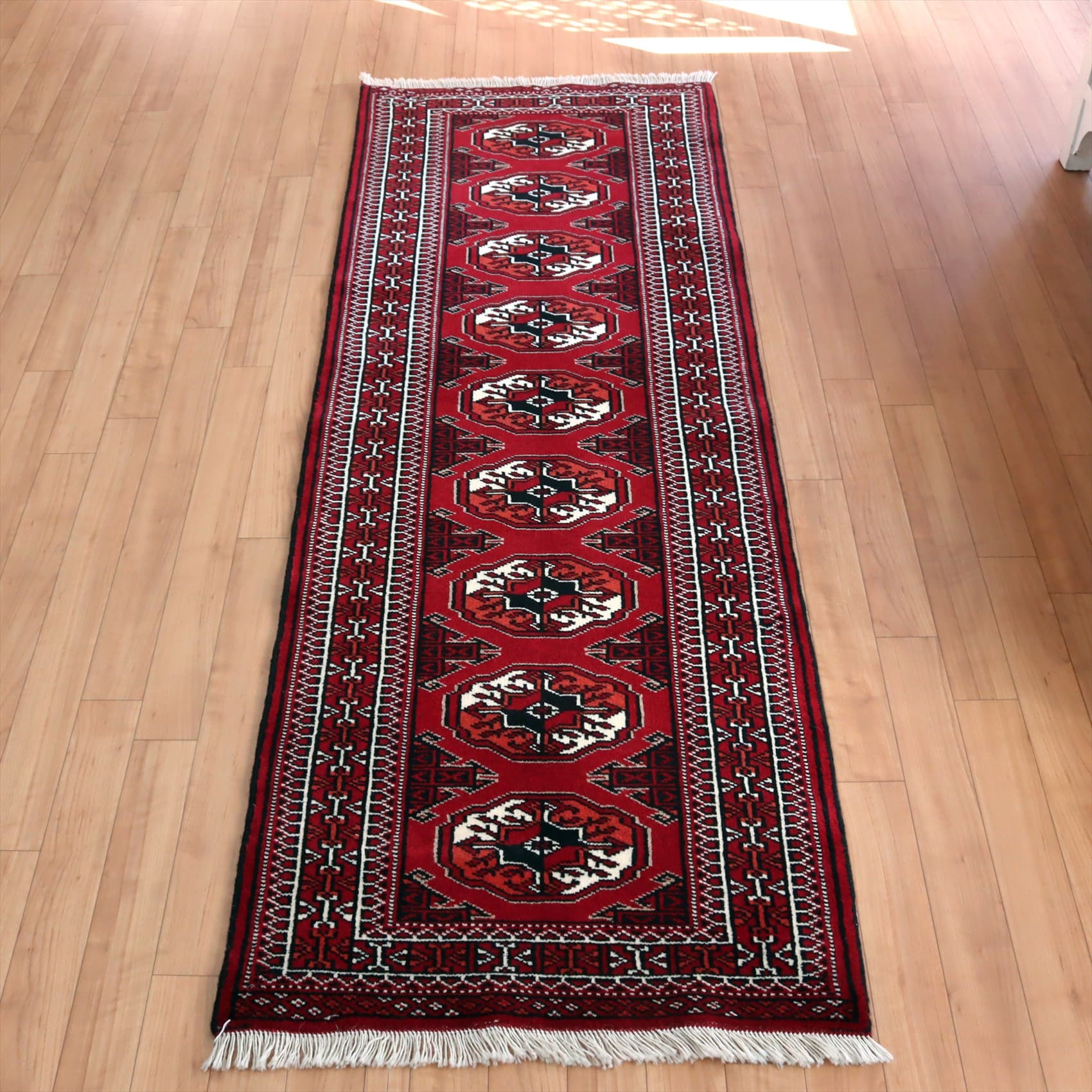 トライバルラグ トルクメン190×64cm 連なる文様