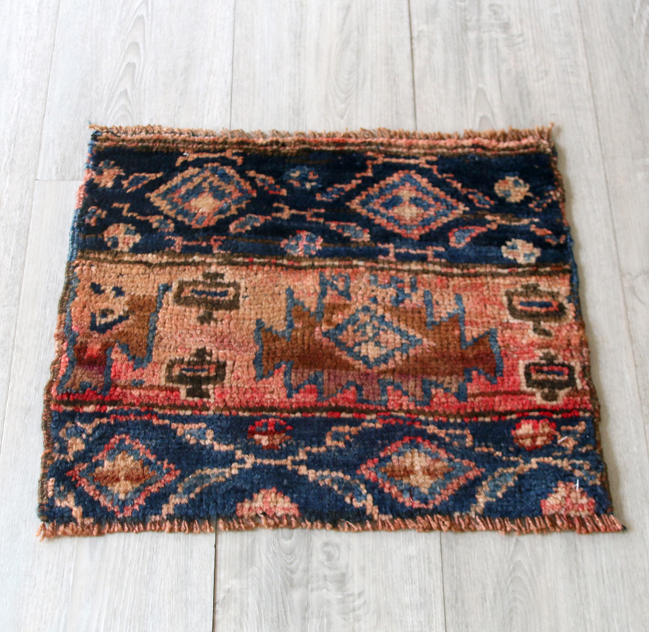 オールドカーペット・シャーサバン /マフラッシュのパネル