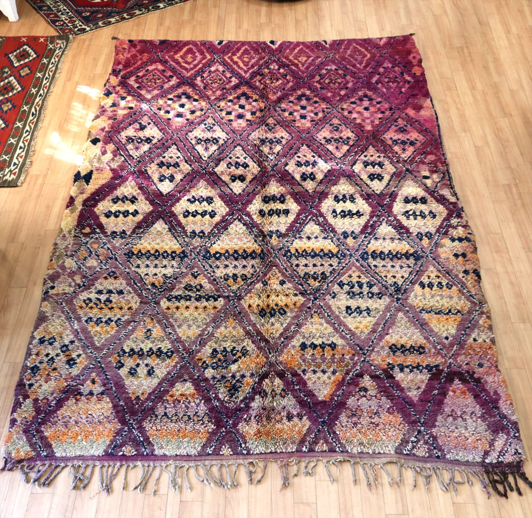 モロッコ　Morocco オールドカーペット・エリアラグ /Zaiane ゼアン/ワインカラー・ダイヤモチーフ