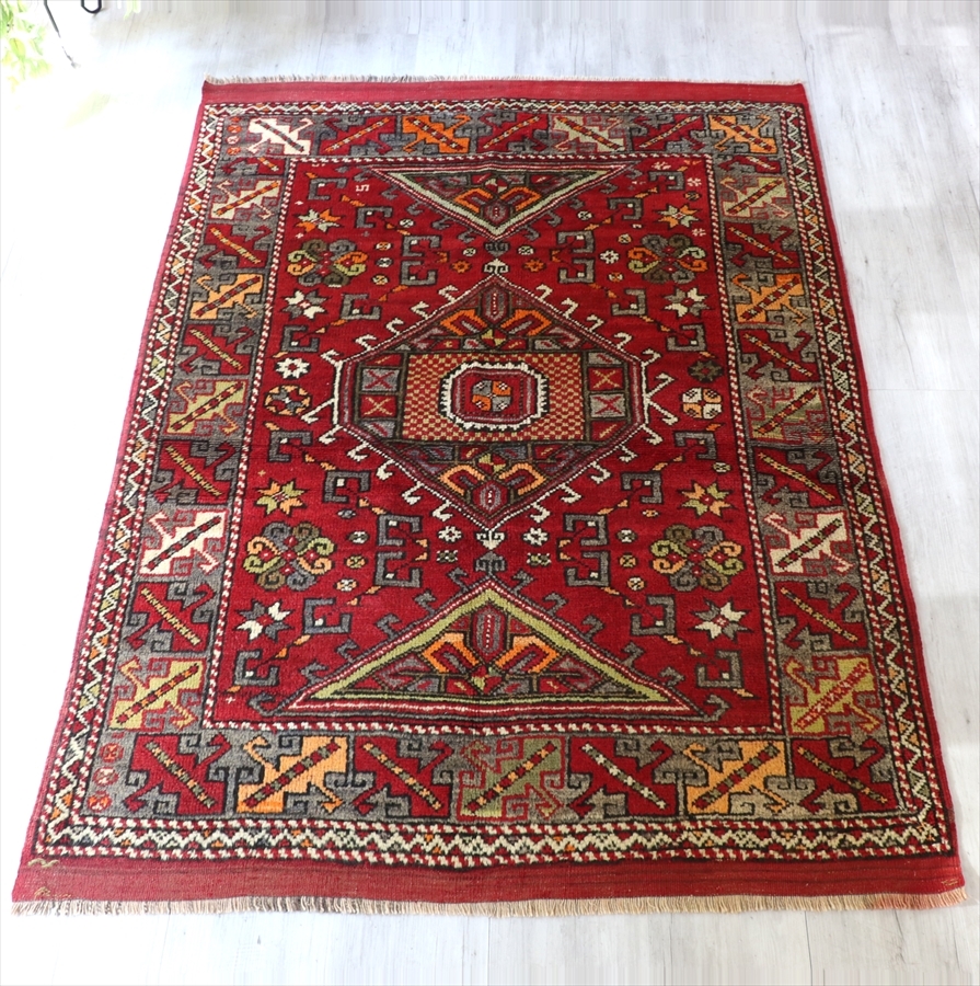 トルコじゅうたん・エリアラグ/オールドカーペット182×139cm チャナッカレ・レッド　ドラゴンの爪を持つ六角メダリオン