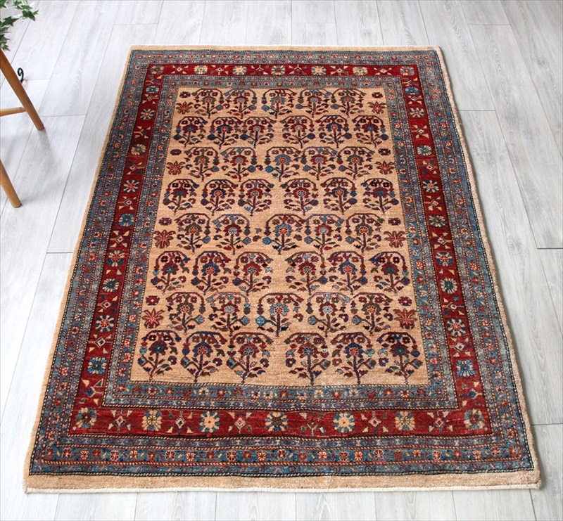 ギャッベ　ルリバフ/Luribaft177×125cm ・センターラグサイズ ペイズリーのような花のモチーフ/ブルー＆グリーンのボーダー