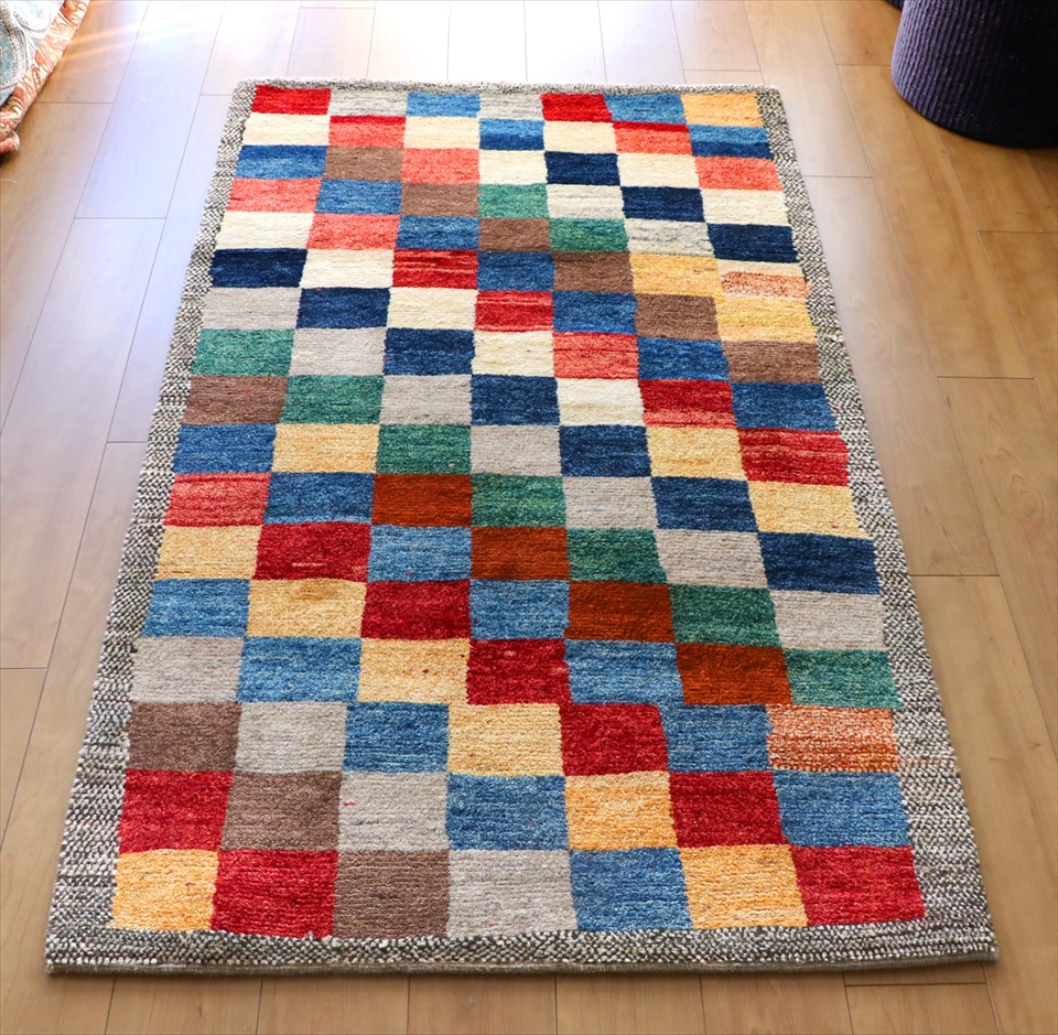 ギャッベ/ノマド　イラン製直輸入　アクセントラグサイズ170×96cm グレー/斜めのカラフルタイル