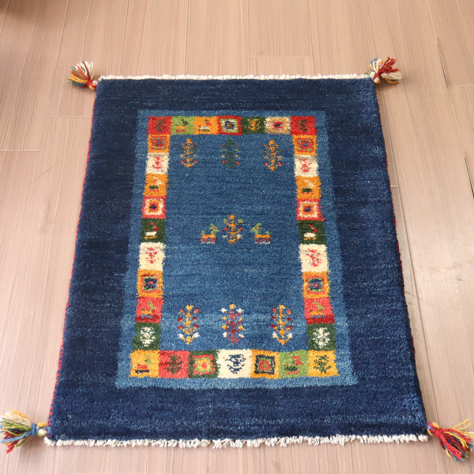 ギャッベ　ふかふかの織り　玄関マットサイズ86×62cm イラン・カシュカイ族/ブルーのツートーン