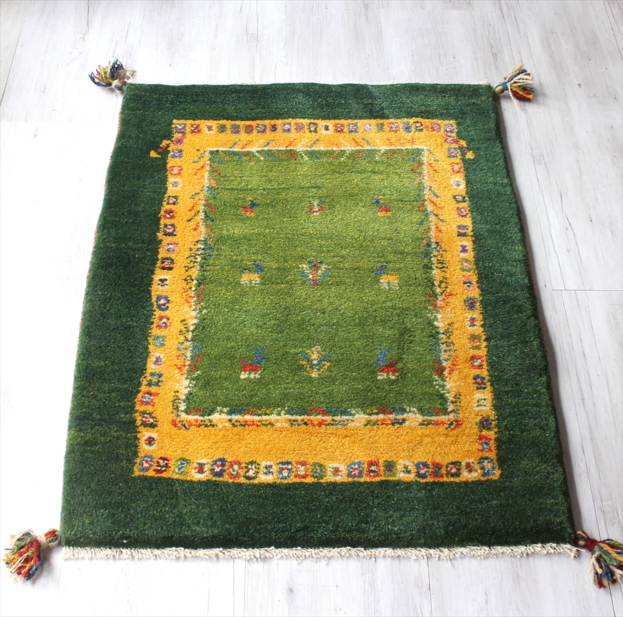 ギャッベ　ふかふかの織り　玄関マットサイズ88×68cm イラン・カシュカイ族/グリーン