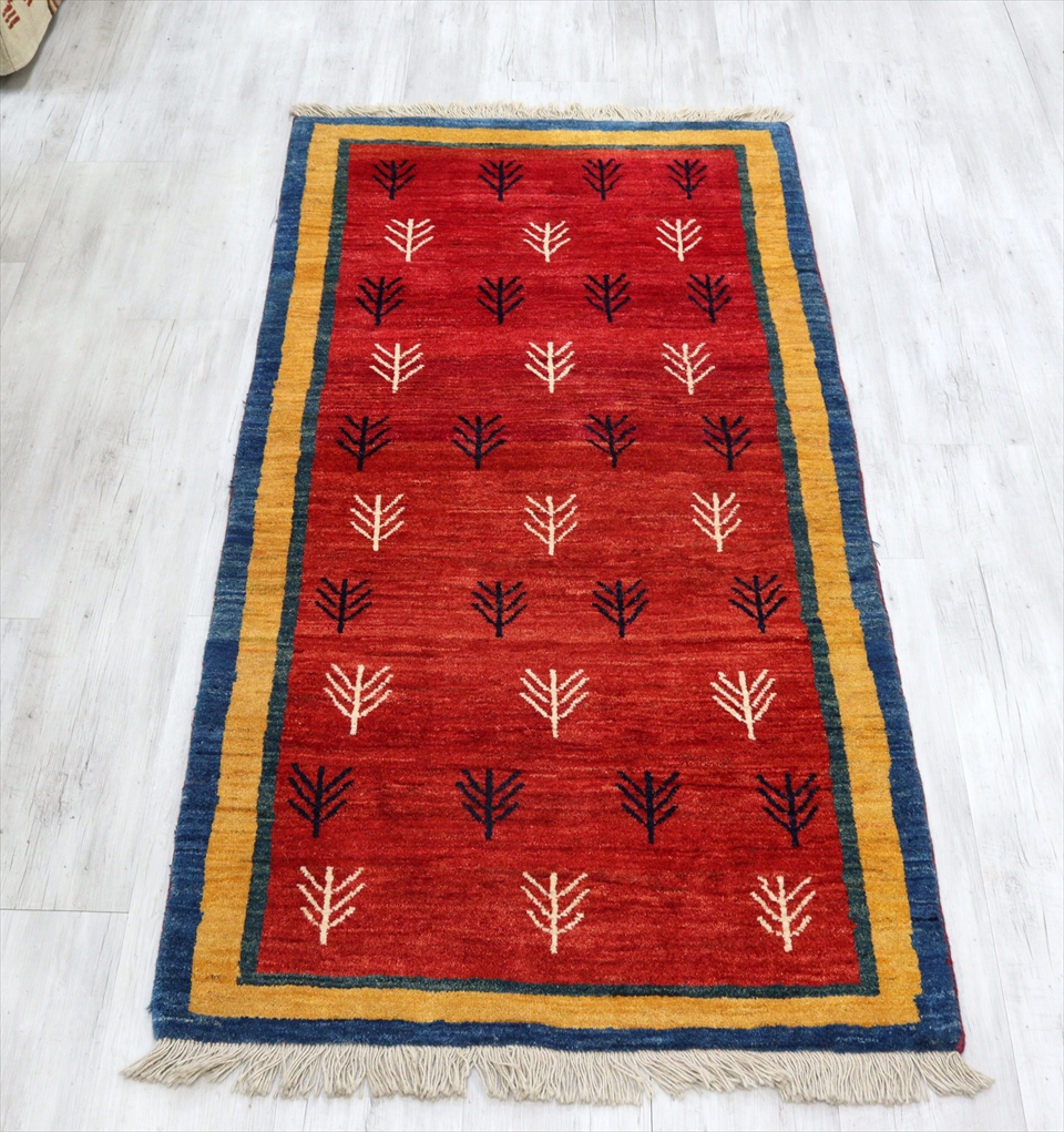 ギャッベ カシュカイ族の手織りラグ 細長ランナーサイズ205×103cm レッド＆イエロー＆ブルー 生命の樹