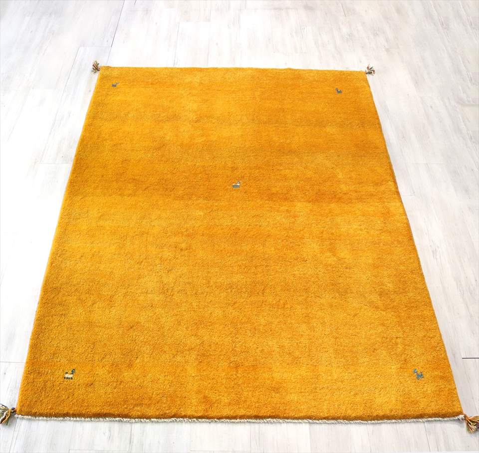 ギャベ　Gabbeh　ふかふかな織り　リビングサイズ240×178cm　イエロー　動物モチーフ