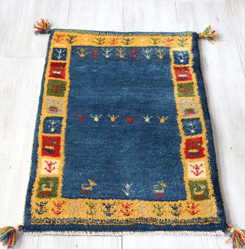 ラグ・ギャッベ（ギャベ）カシュカイ族の手織りラグ・玄関マットサイズ84×60cm ブルー＆イエロー　カラフルタイル