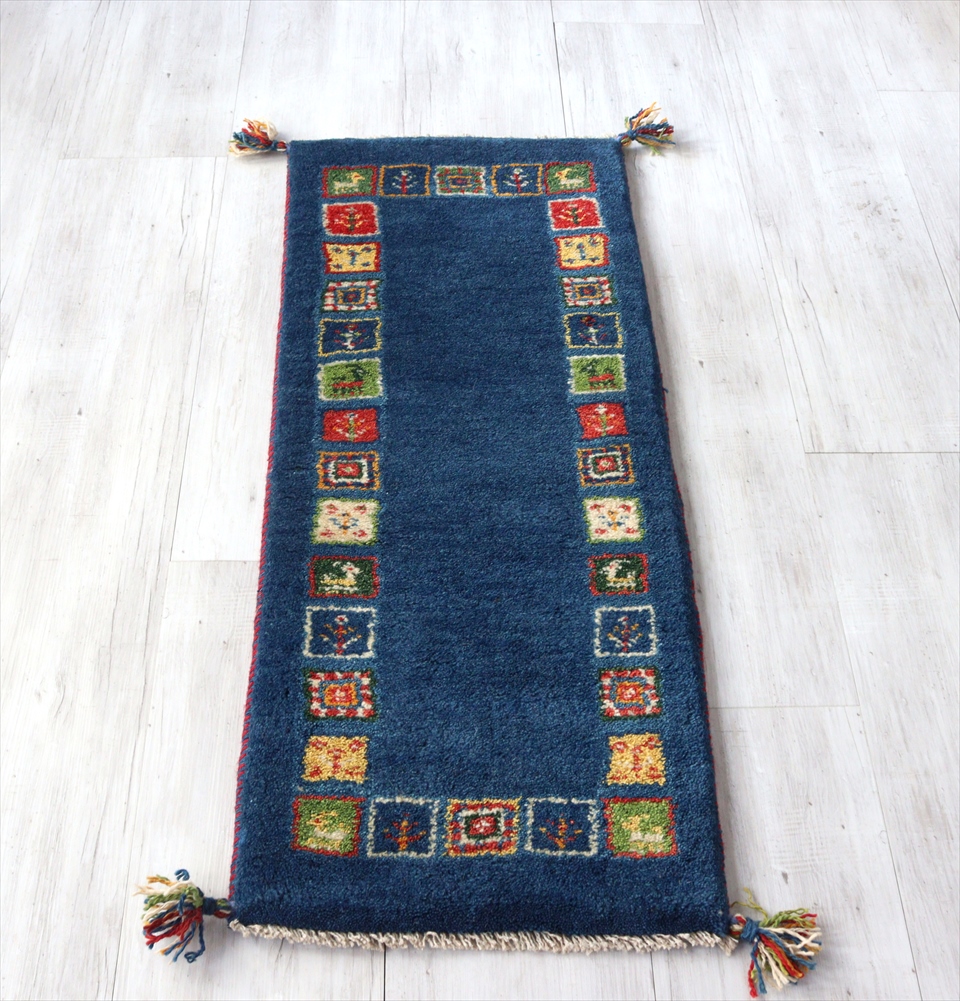 ギャッベ　カシュガイ族の手織りラグ　ランナーサイズ115×44cm ブルー　カラフルタイル　細かなモチーフ