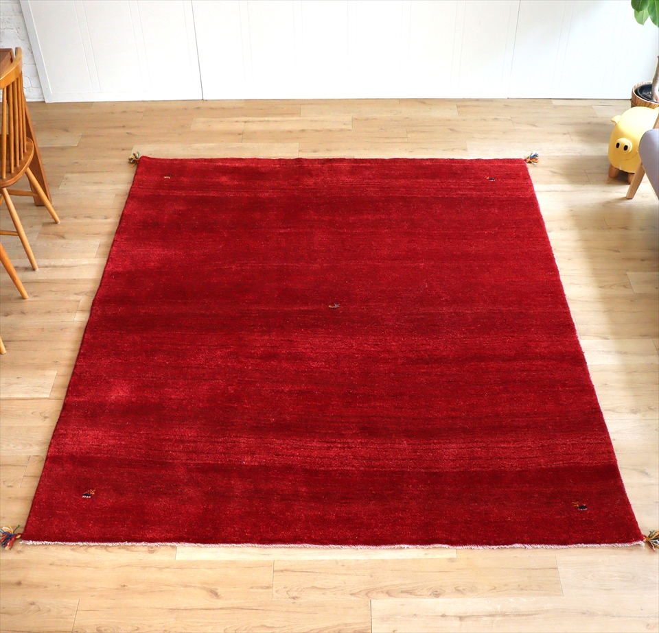 ギャッベ　レッド245×207cm 大型リビングサイズ　5匹の動物