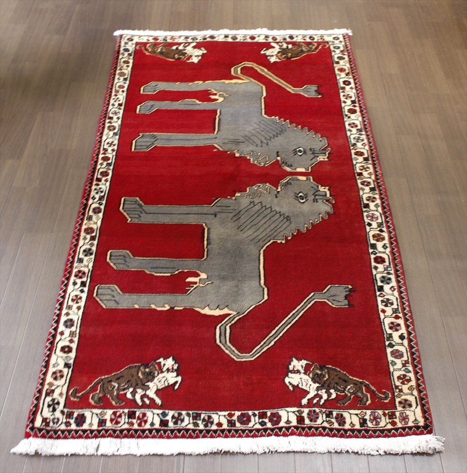 ライオンラグ オールドギャッベ トライバルラグ Lion Gabbeh,204×105cm ２頭のライオンと戦う狼とヤギ