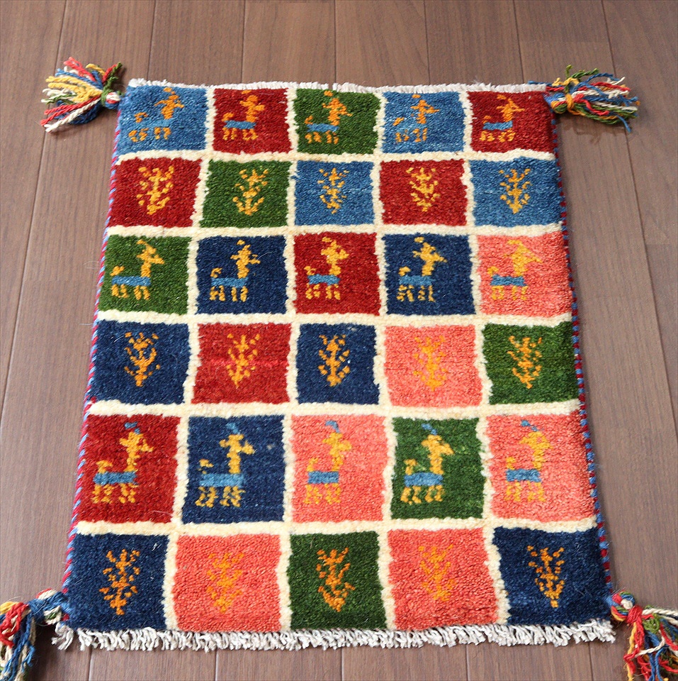 ギャッベ　玄関マット カラフルタイル54×39cm 動物と生命の樹