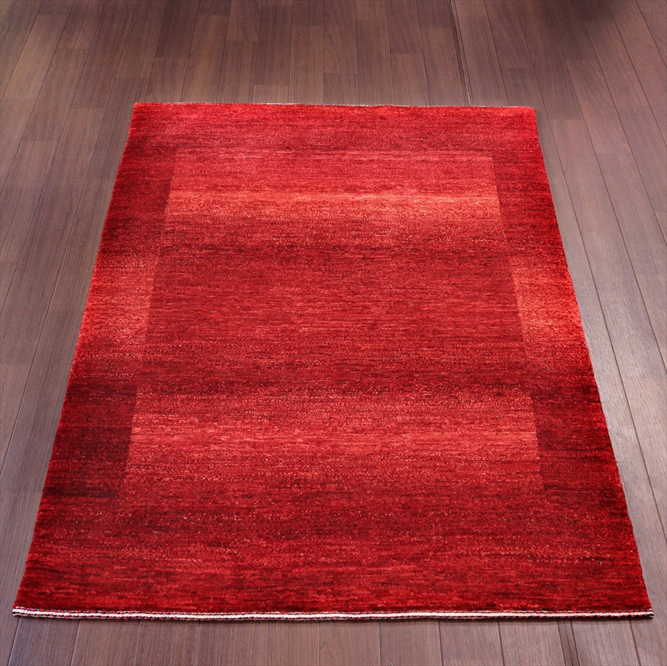 ギャッベ バナフシェ145×98cm レッドグラデーション　整った細かな織り