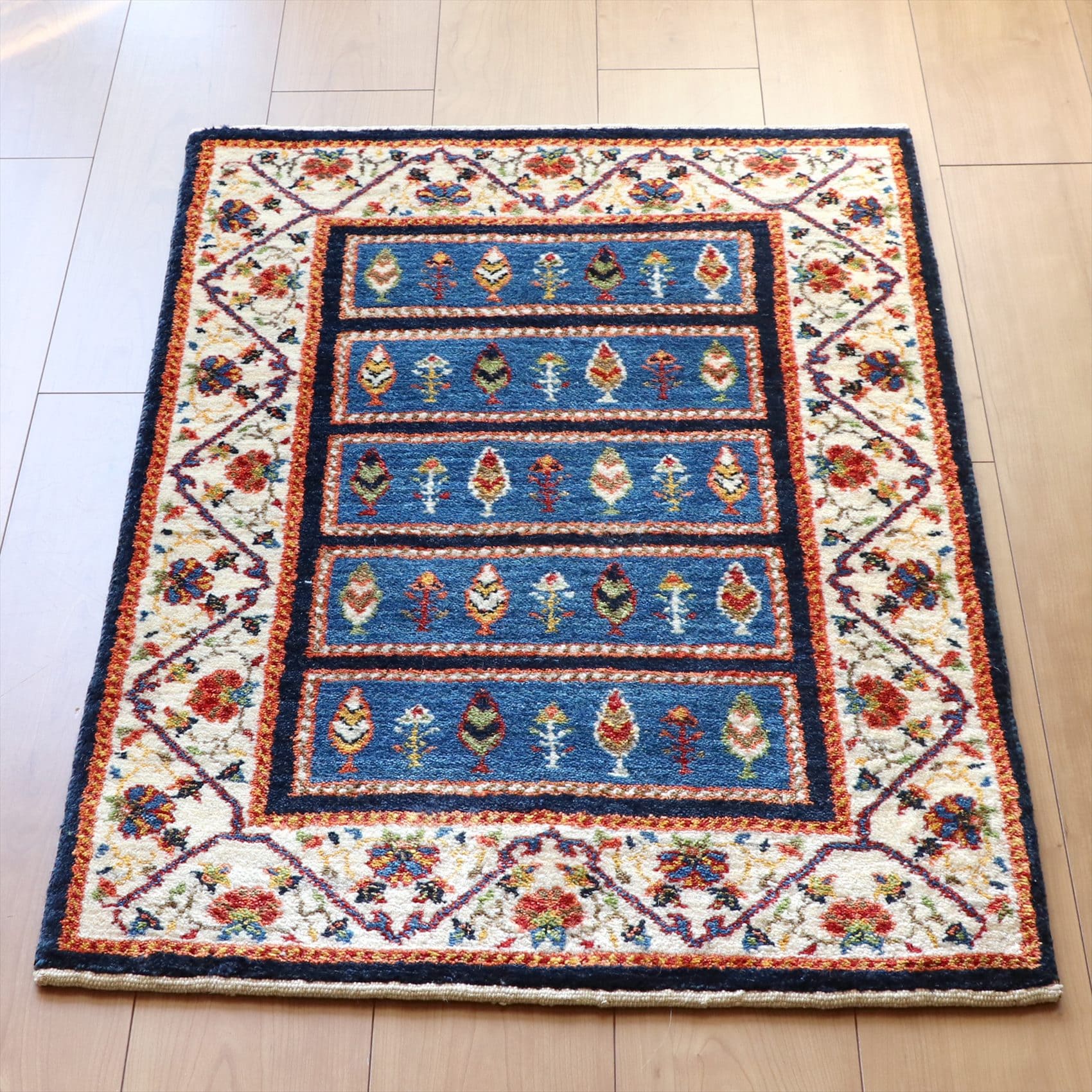 ギャッベ　ルリバフ Luribaft92×62cm クラシックデザイン/ブルー　糸杉の樹