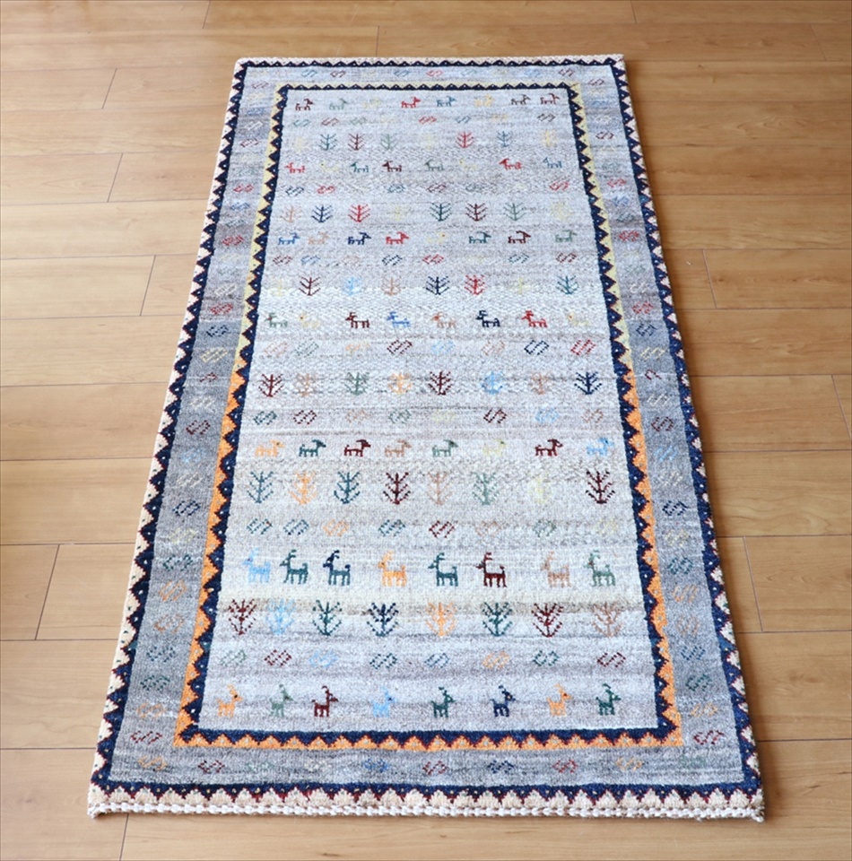 Gabbeh ギャッベ バナフシェ150×75cm 明るいグレー　カラフルな動物モチーフ