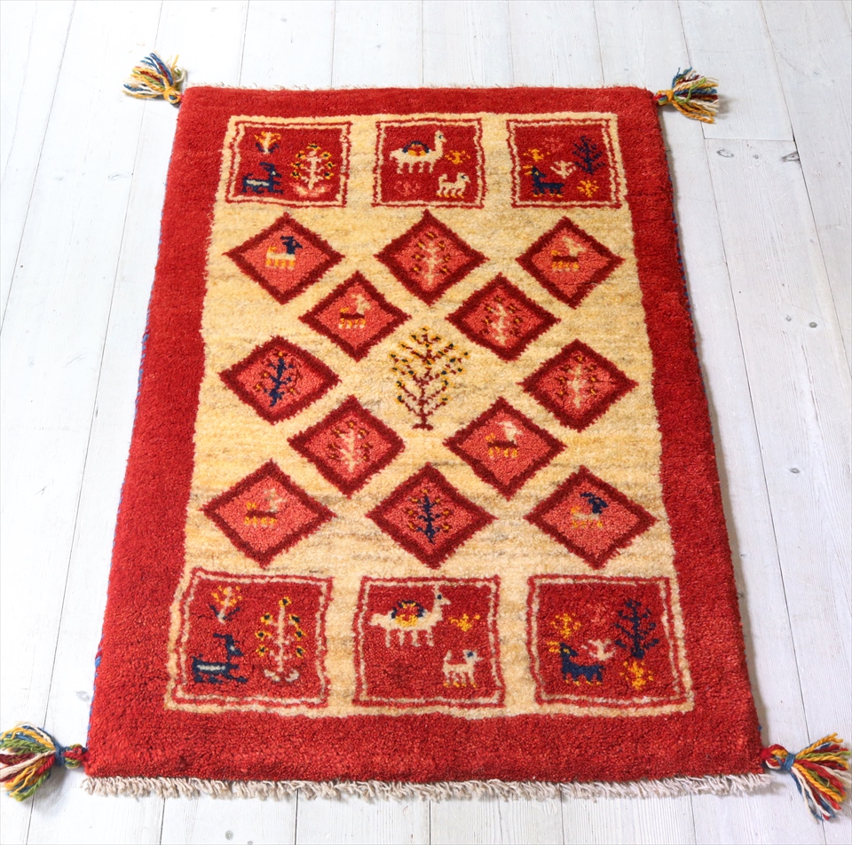 ギャッベ　玄関マット88×58cm レッド&ナチュラルアイボリー