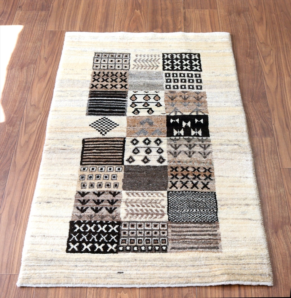 ギャッベ　細かな織り126×73cm モノトーン　タイル