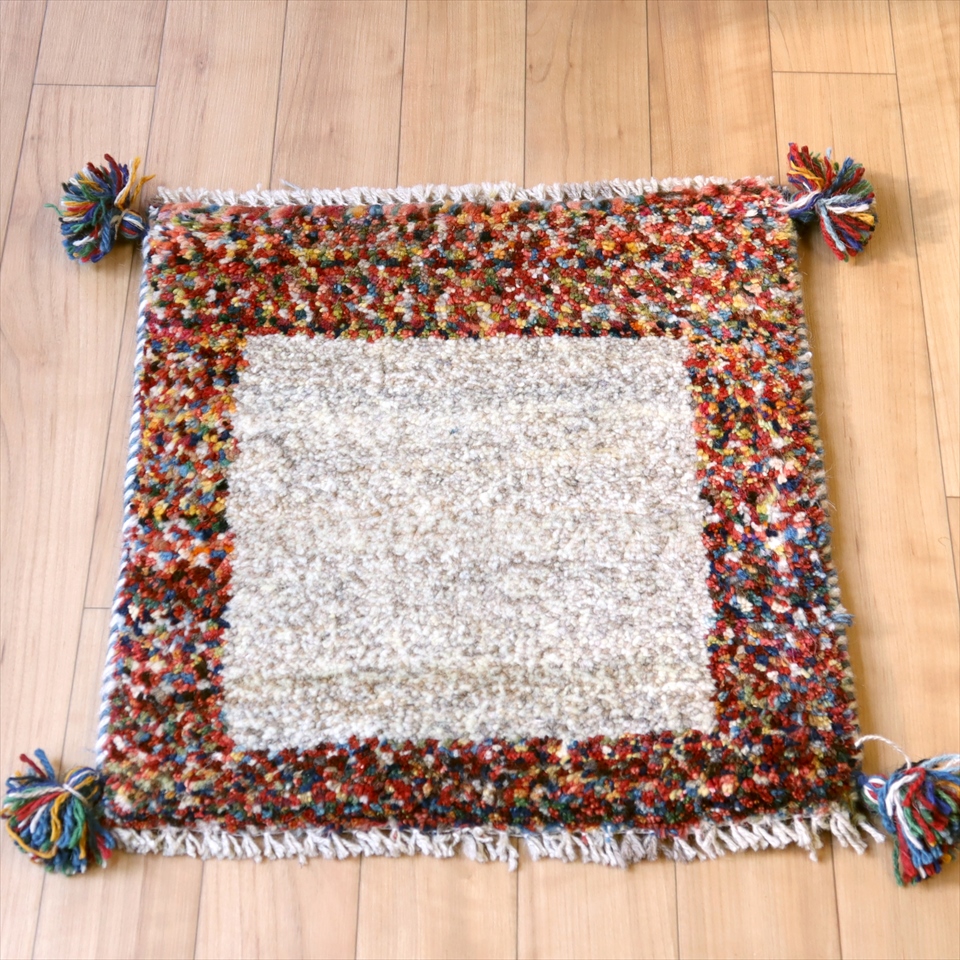 ギャッベ イラン産 ミニ 座布団サイズ39×37cm ドット柄　ミックスカラー