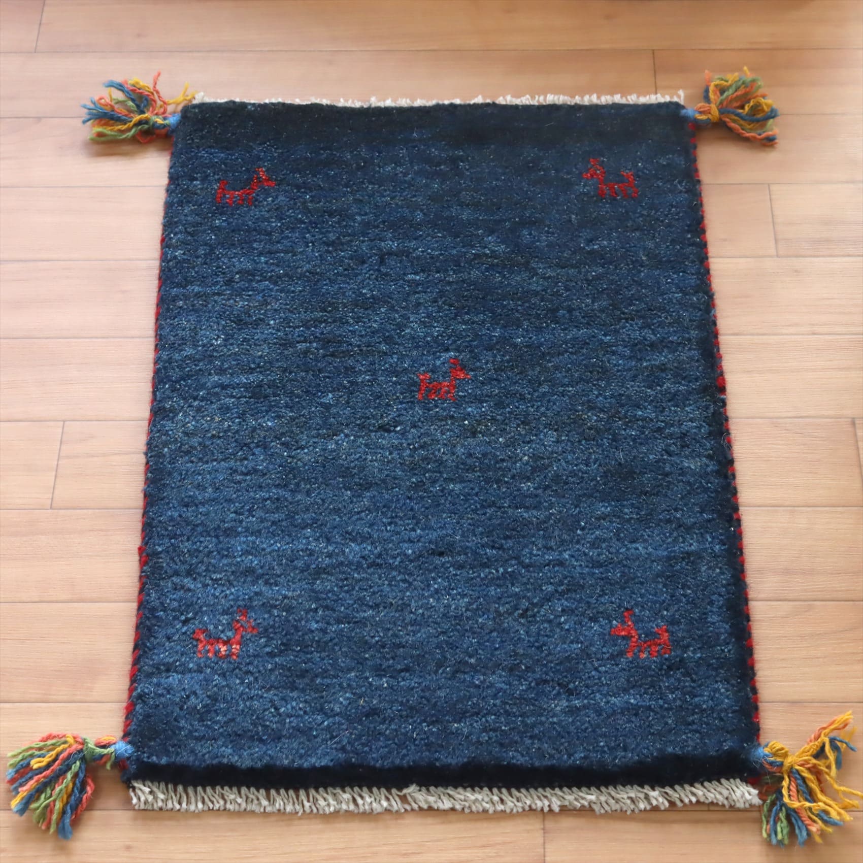 ギャッベ ミニサイズ59×40cm ５匹の動物