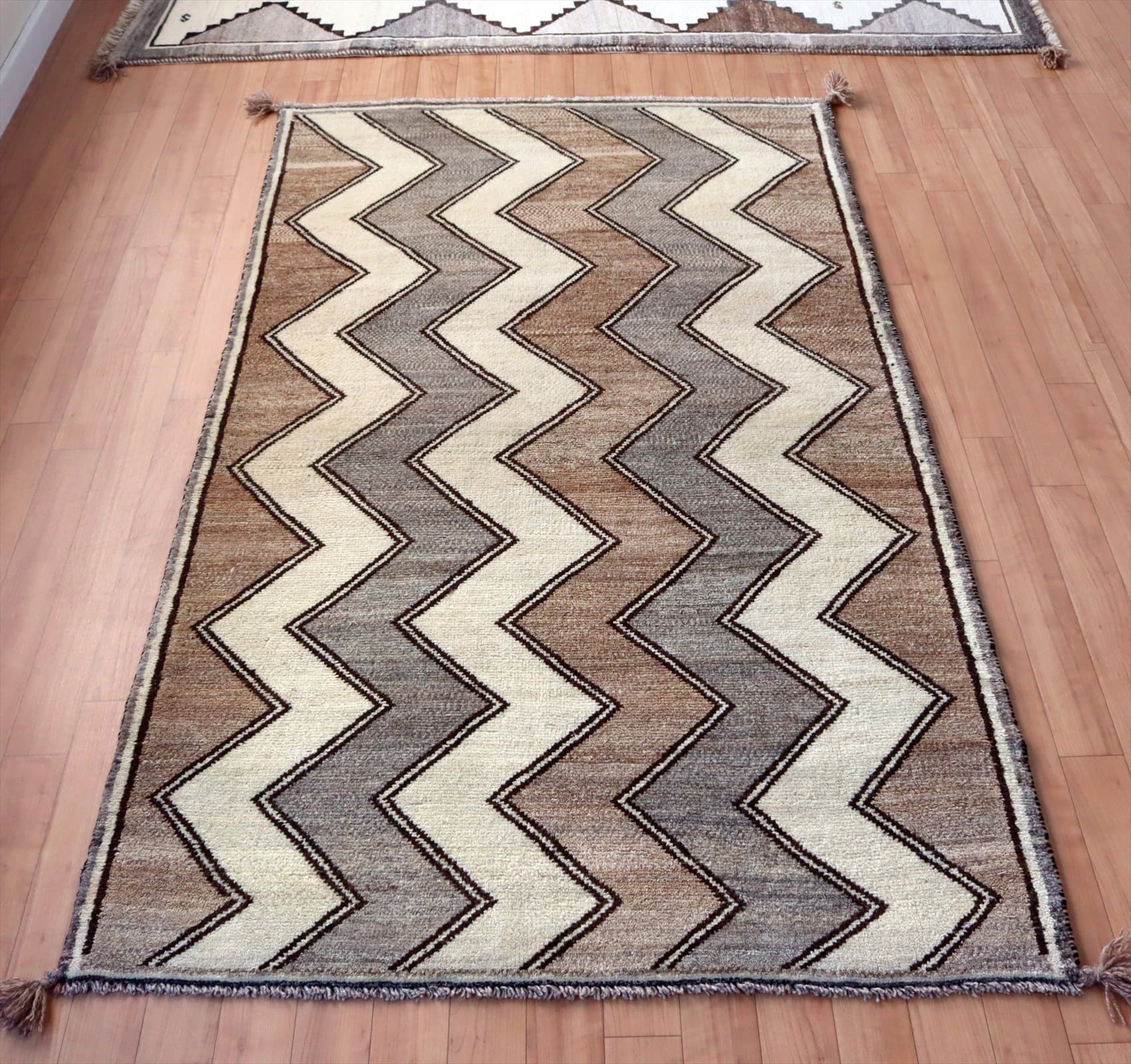 オールドギャッベ 手織りラグ175×102cm カシュカイ族の伝統柄