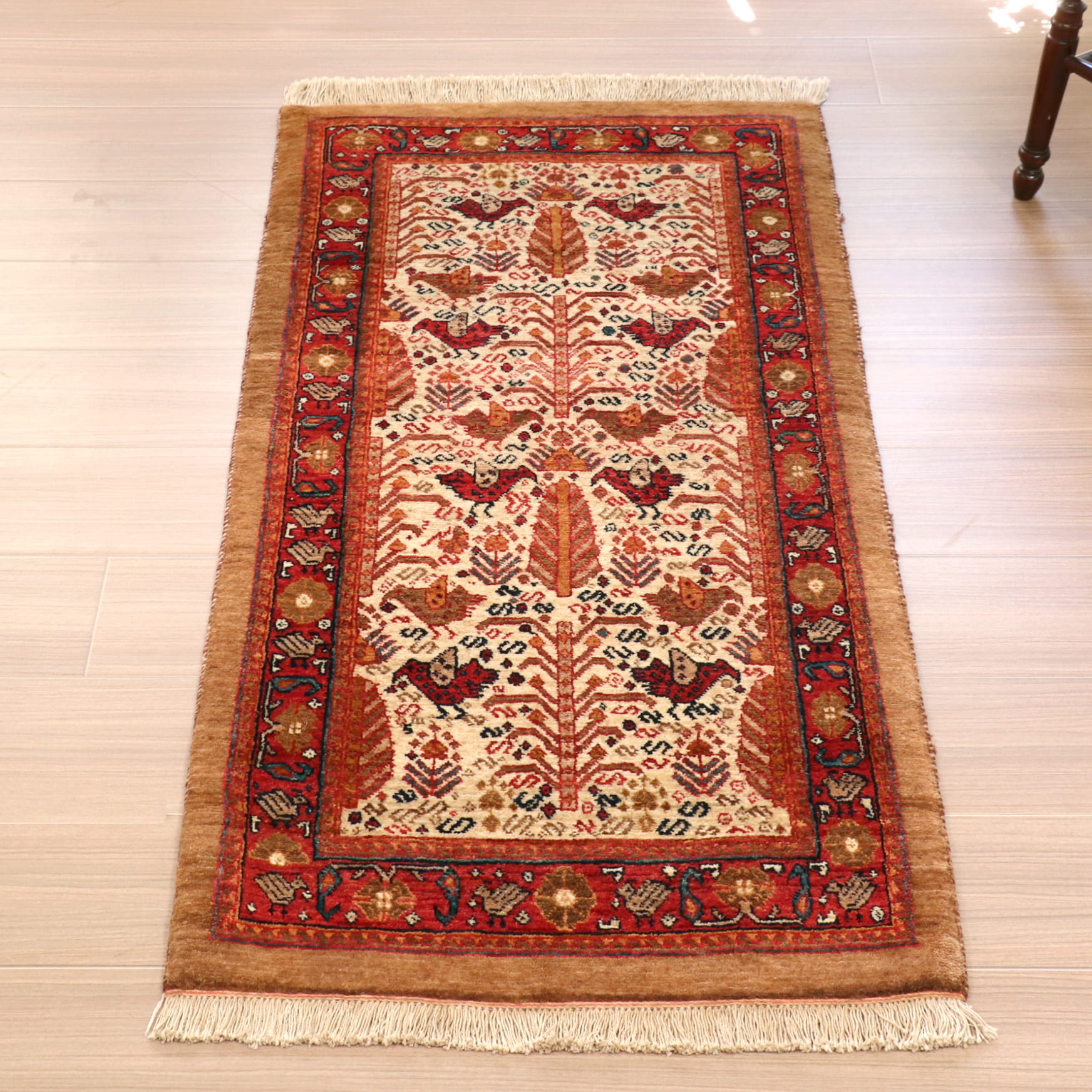 ギャッベ ルリバフ Luribaft125×62cm 緻密な織りの草花