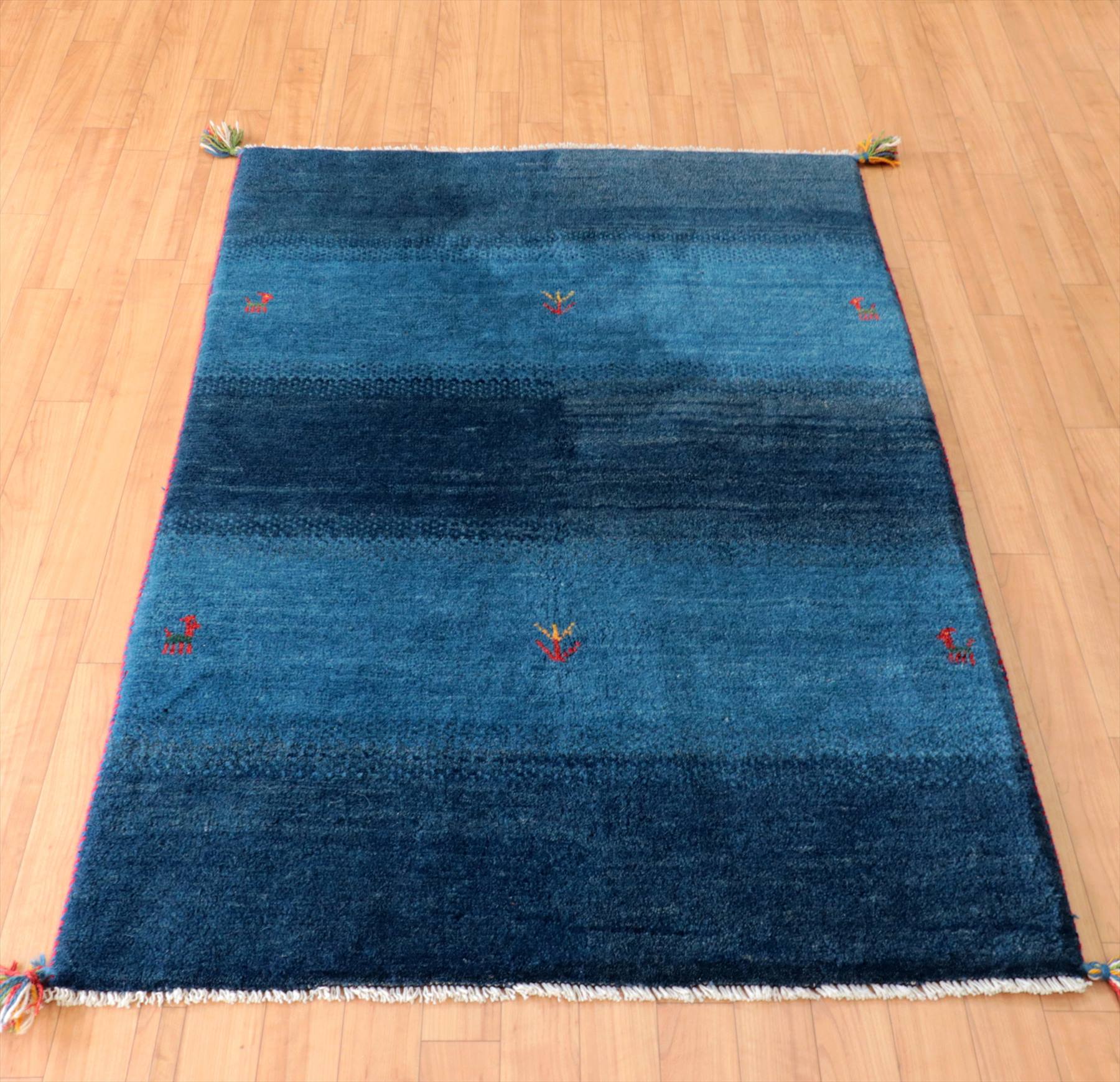 ギャッベ　イラン産手織り151×100cm ブルー　グラデーション