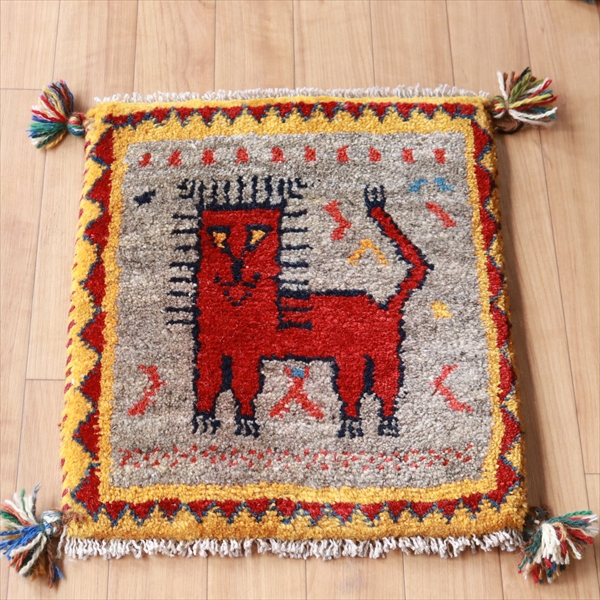 ギャッベ ライオンラグ　グレー43×37cm デフォルメされたライオン