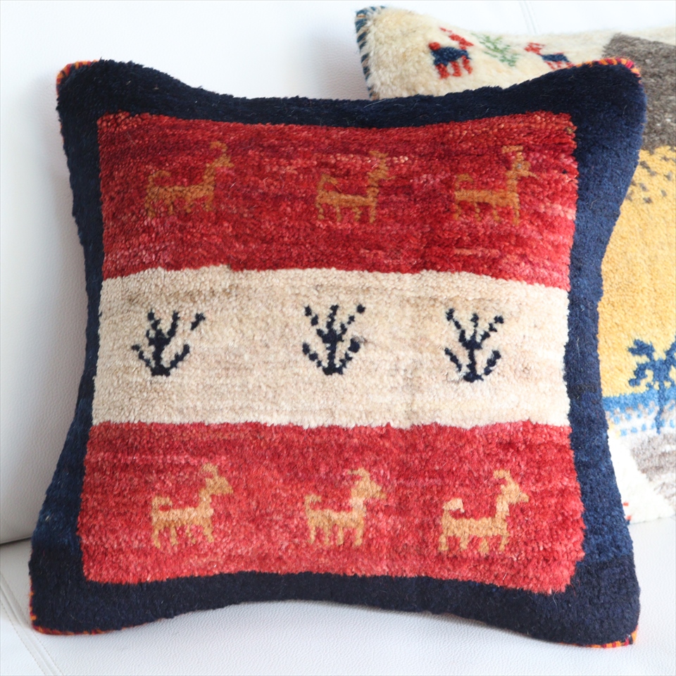 ギャッベクッションカバー40cmサイズ/イラン製手織り レッド＆ベージュ＆ネイビー ボーダー